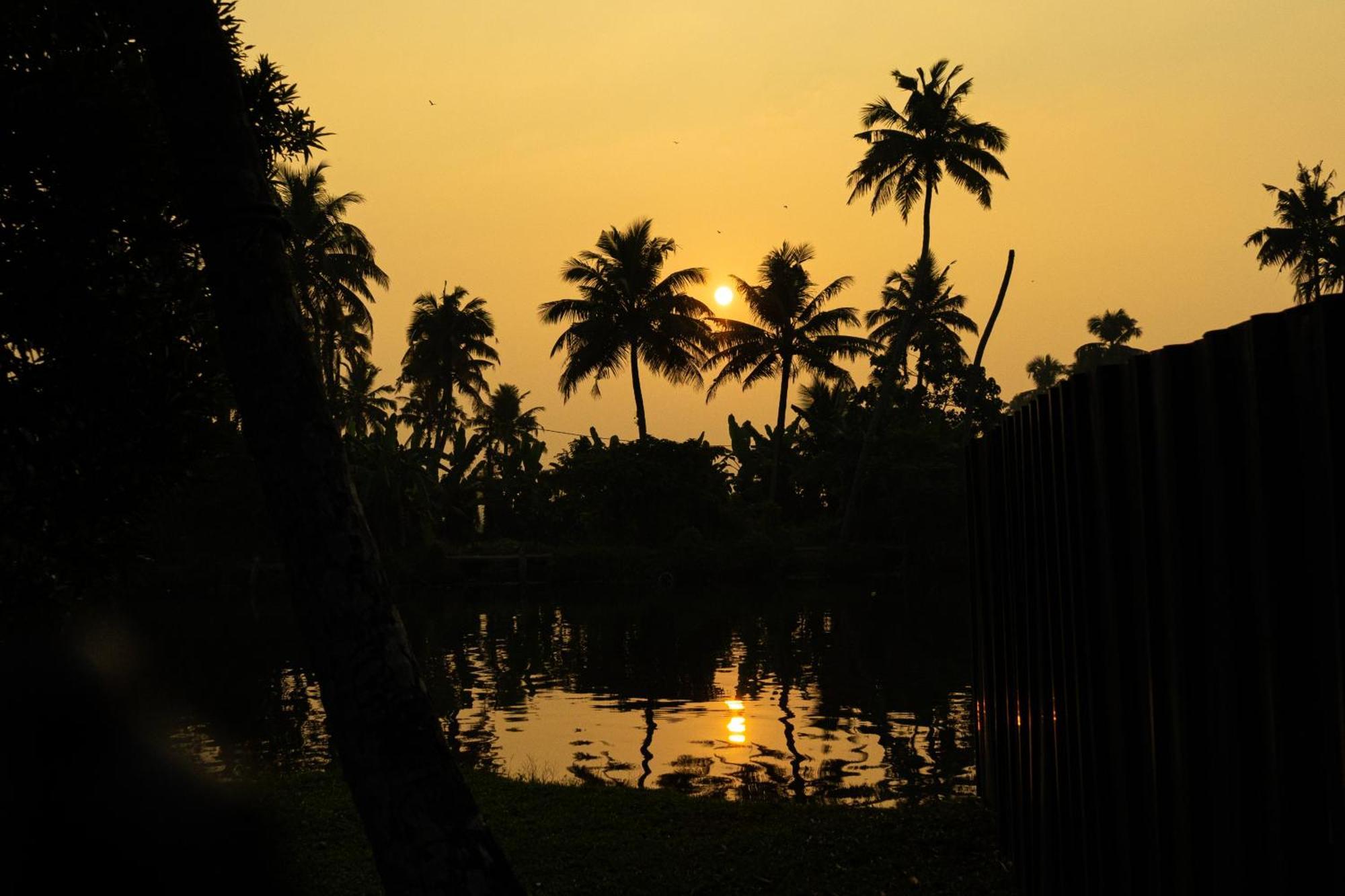 Palmgrove Lake Resort Alappuzha Exteriér fotografie