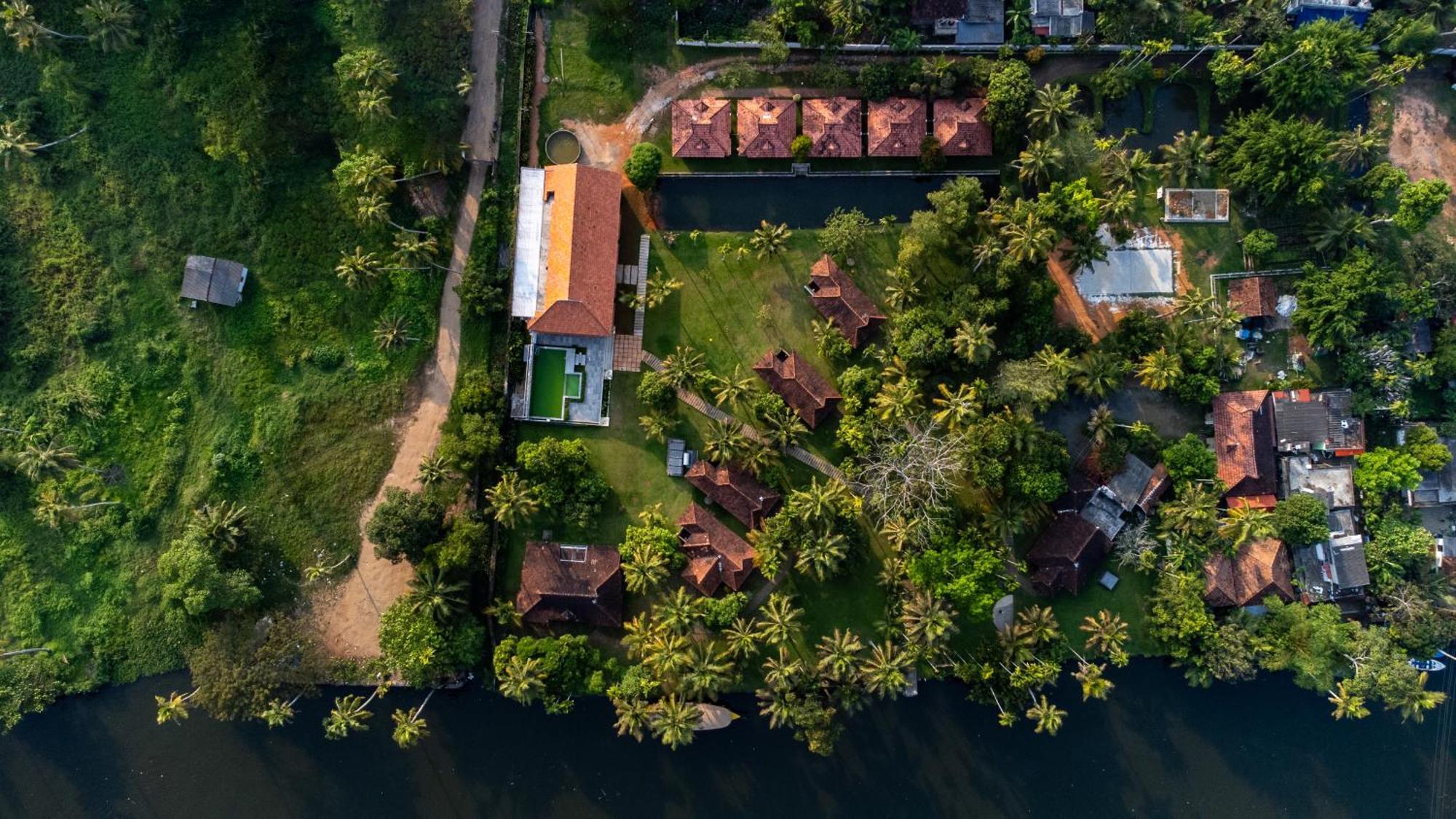 Palmgrove Lake Resort Alappuzha Exteriér fotografie