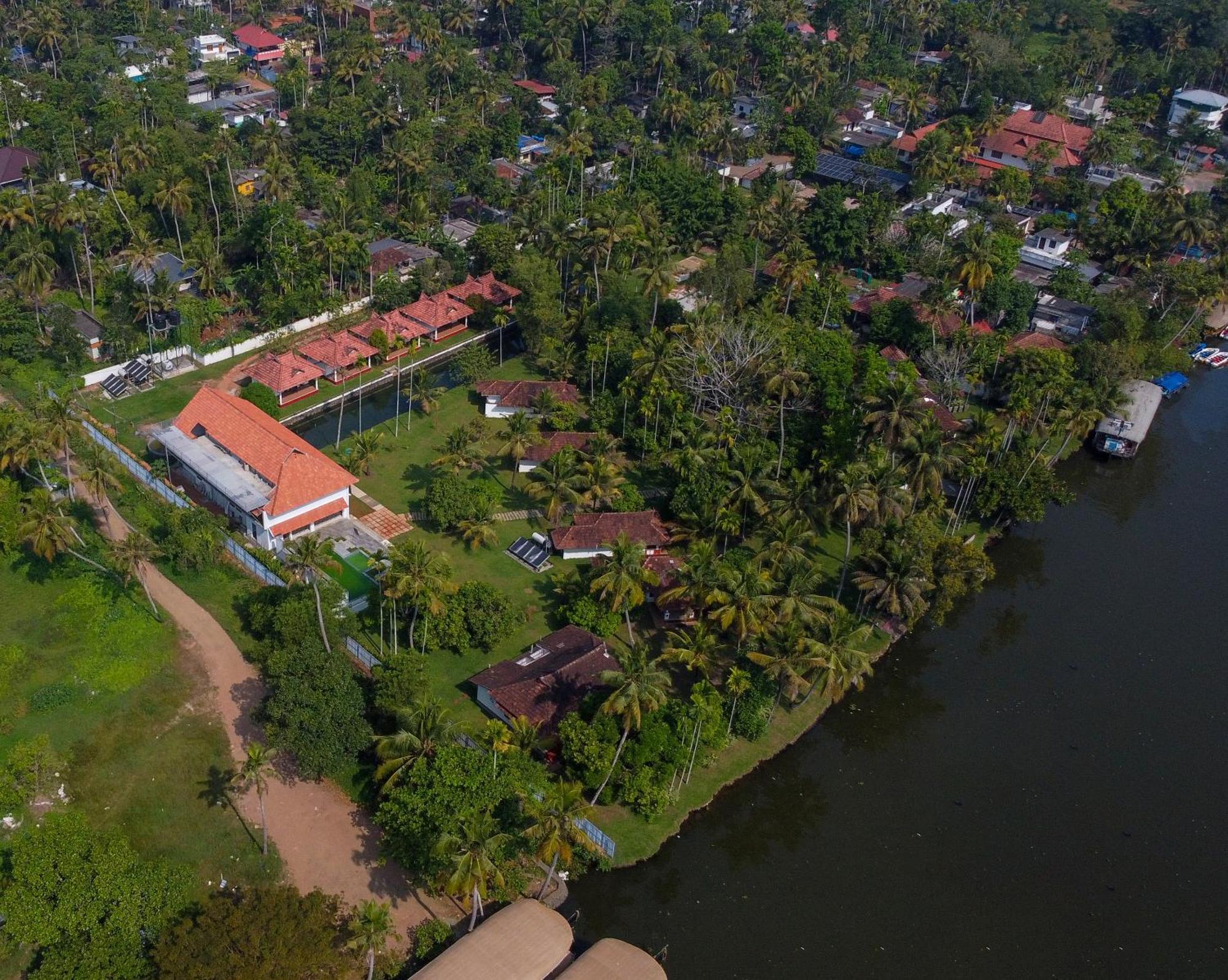 Palmgrove Lake Resort Alappuzha Exteriér fotografie